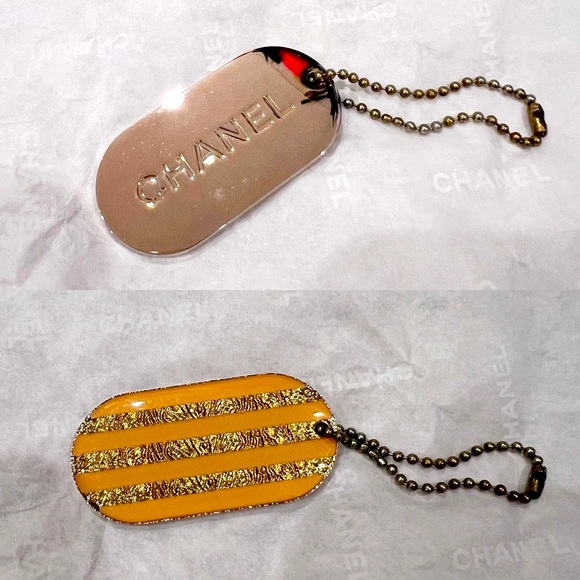 Chanel dog tag logo, necklace and keychain - Picture 1 of 6